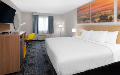Photo 5 - Days Inn by Wyndham Wooster