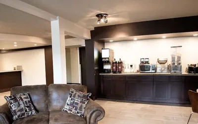 Photo 3 - Super 8 by Wyndham Juneau