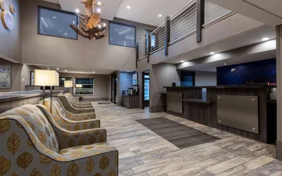 Photo 4 - La Quinta Inn & Suites by Wyndham Anchorage Airport