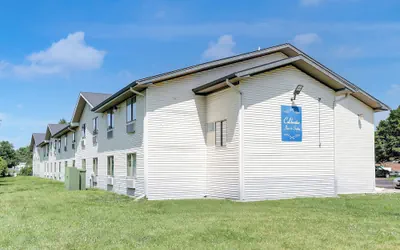 Coldwater Inn & Suites near I 69
