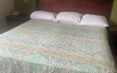 Photo 5 - Coldwater Inn & Suites near I 69