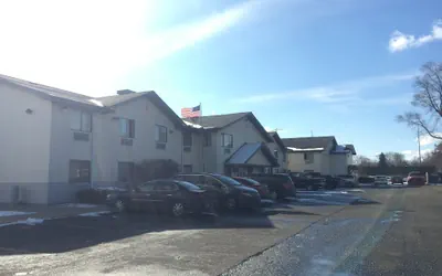 Photo 2 - Coldwater Inn & Suites near I 69