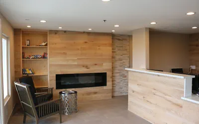 Photo 3 - Country Inn & Suites by Radisson, Monterey Beachfront-Marina, CA