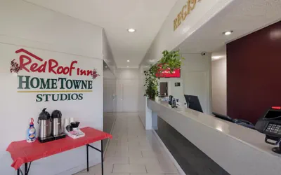 Photo 3 - Red Roof Inn Vero Beach - I-95