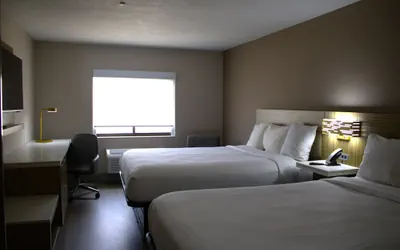 Photo 2 - Baymont Inn & Suites by Wyndham San Marcos Outlet Malls