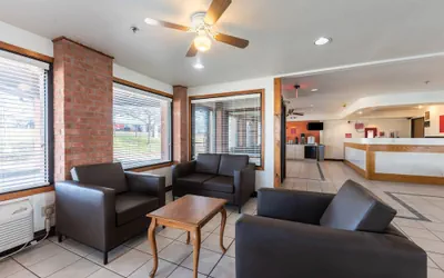 Photo 5 - Econo Lodge Inn & Suites Mckinney - Plano North