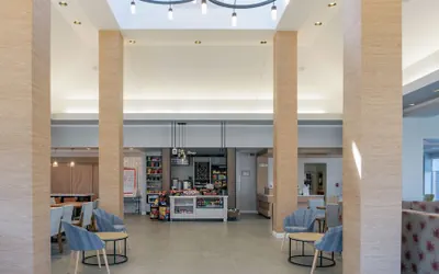 Photo 4 - Hilton Garden Inn Plymouth