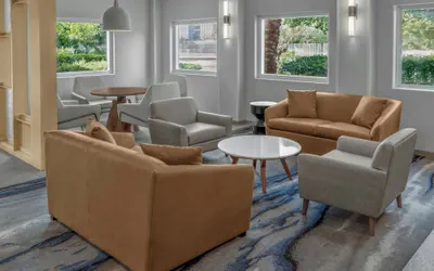 Photo 4 - Fairfield Inn & Suites by Marriott San Francisco San Carlos