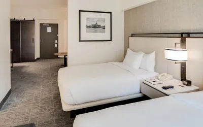Photo 3 - DoubleTree by Hilton Hotel & Suites Jersey City