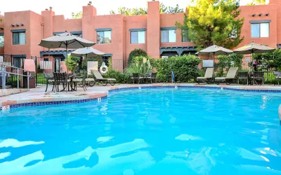 Photo 2 - Bell Rock Inn