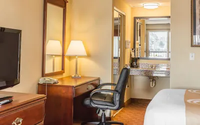 Photo 5 - Quality Inn Calera I-65 exit 231