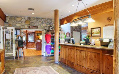 Photo 3 - Cambria Pines Lodge
