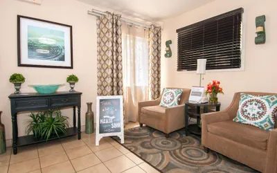 Photo 2 - Sonesta Simply Suites Garden Grove Anaheim