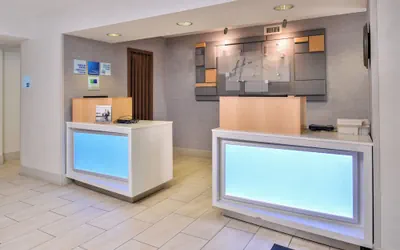 Photo 3 - Holiday Inn Express Westley by IHG