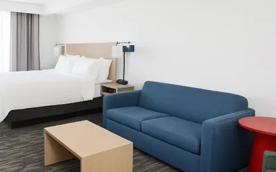 Photo 3 - Garner Hotel Evansville East by IHG