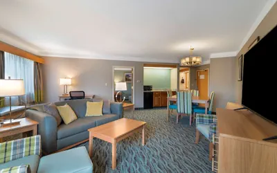 Photo 2 - Best Western Plus Executive Court Inn & Conference Center