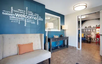 Photo 2 - Sonesta Simply Suites Somerset