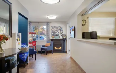 Photo 3 - Sonesta Simply Suites Somerset
