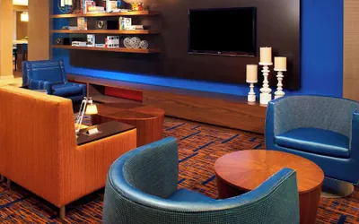 Photo 2 - Courtyard by Marriott Cleveland Westlake