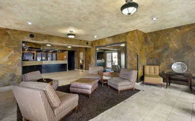 Photo 4 - Best Western Plus Yakima Hotel