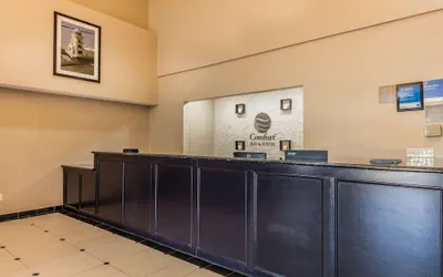 Photo 4 - Comfort Inn & Suites Crystal Inn Sportsplex