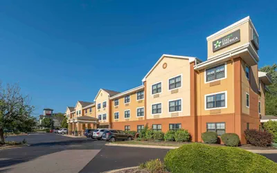 Photo 2 - Extended Stay America Select Suites - St. Louis - O' Fallon, IL