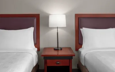 Photo 4 - Larkspur Landing Extended Stay Suites Renton