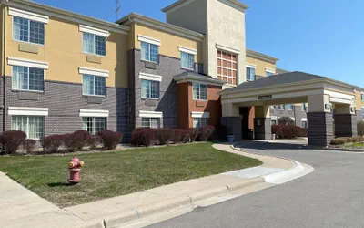 Photo 2 - Auburn Hills Extended Stay Inn