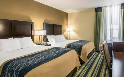 Photo 2 - Comfort Inn & Suites Lantana - West Palm Beach South