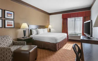 Photo 5 - Best Western Tolleson Hotel