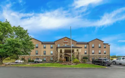 Photo 2 - Comfort Suites Vincennes