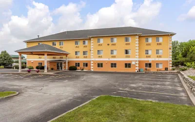 Photo 2 - Comfort Inn Muscatine near Hwy 61