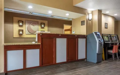 Photo 4 - Comfort Inn Meadowlands