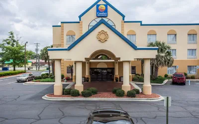 Photo 2 - Comfort Inn & Suites Ft. Jackson Maingate