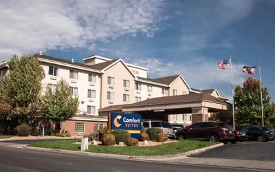 Photo 2 - Comfort Suites Salt Lake City Airport