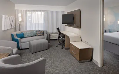 Photo 4 - Courtyard by Marriott Houston Westchase