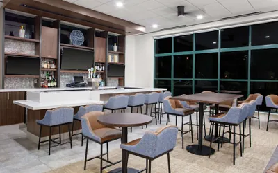 Photo 2 - Hilton Garden Inn Atlanta Perimeter Center