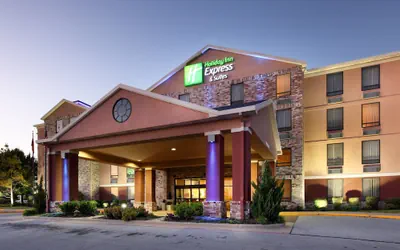 Photo 2 - Holiday Inn Express Hotel & Suites Harrison by IHG