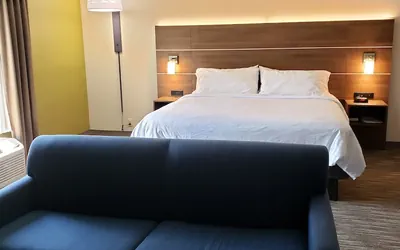 Photo 5 - Holiday Inn Express Edgewood-Aberdeen-Bel Air by IHG