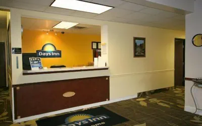 Photo 5 - Days Inn by Wyndham Lehi