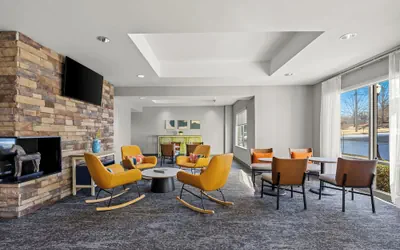 Photo 2 - Spark by Hilton Macon North