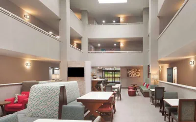 Photo 4 - Hampton Inn Athens