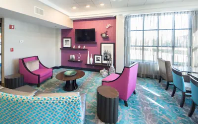 Photo 4 - Hampton Inn Lakeland