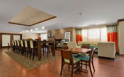 Photo 4 - Hampton Inn by Hilton Lexington Park