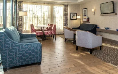 Photo 4 - Hampton Inn Freeport/Brunswick