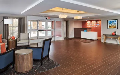Photo 5 - Hampton Inn & Suites Chapel Hill/Durham, Area
