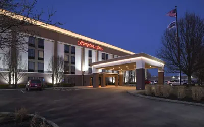 Photo 2 - Hampton Inn Cincinnati-Eastgate