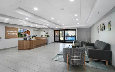 Photo 4 - Hampton Inn Henderson