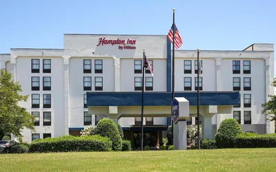 Photo 2 - Hampton Inn Henderson
