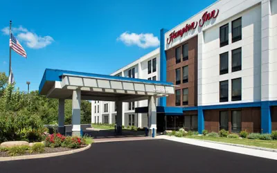 Photo 2 - Hampton Inn by Hilton Middletown